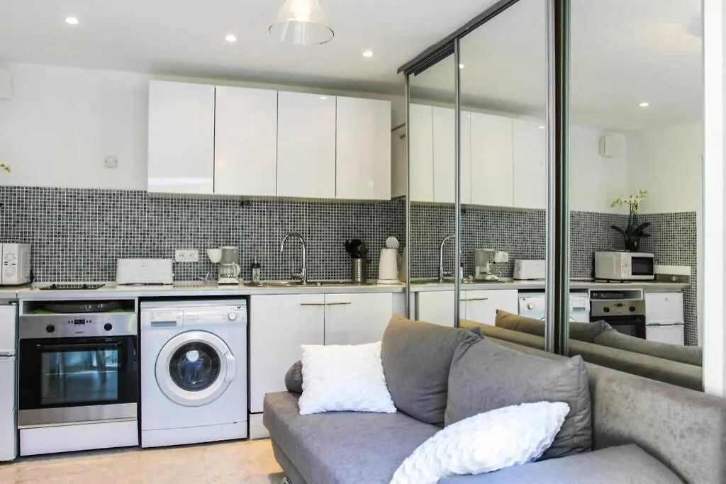 Appartement Lumineux Avec Terrasse Jardin Et Acces Piscine 빌프랑슈쉬르메르 아파트