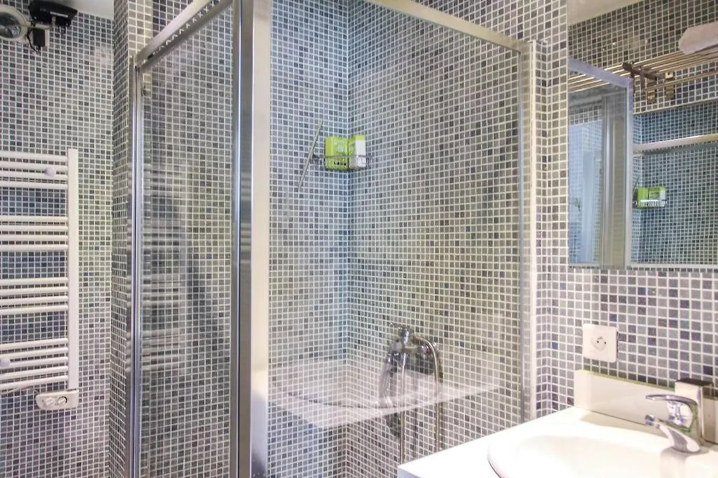Appartement lumineux avec terrasse et jardin Villefranche-sur-Mer France